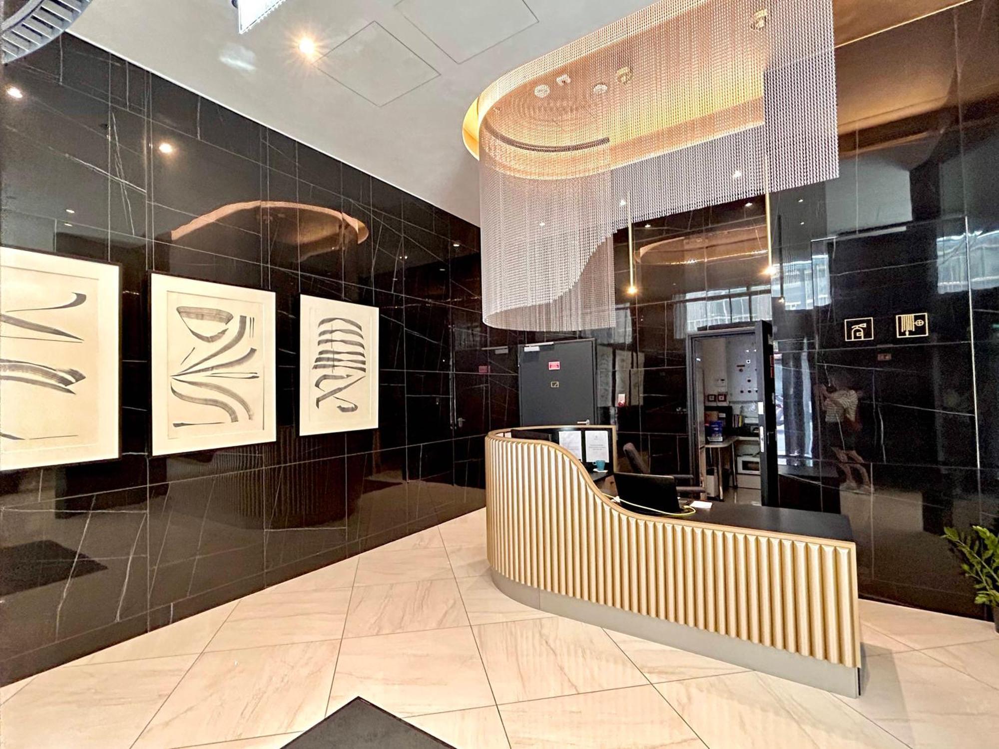 Emerald Residence Luxury Apartments บูดาเปสต์ ภายนอก รูปภาพ